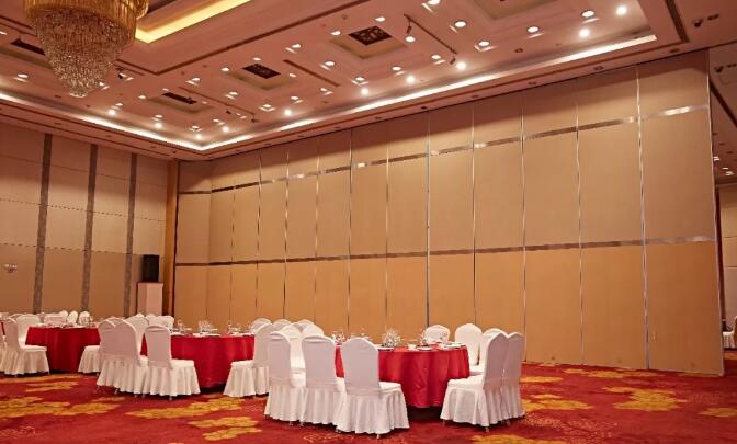 活動屏風(fēng)隔斷