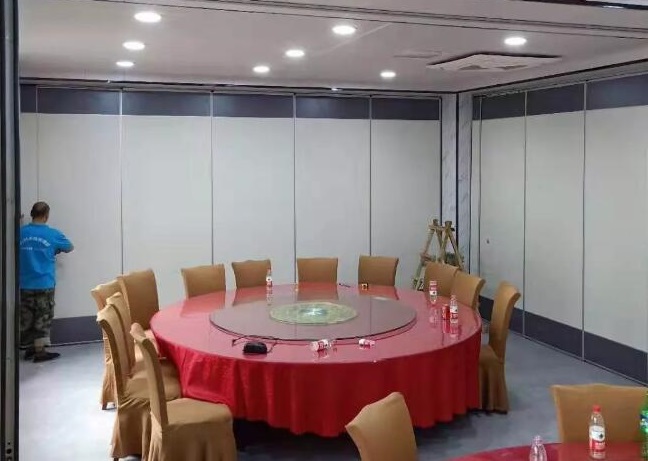 活動隔斷屏風(fēng)